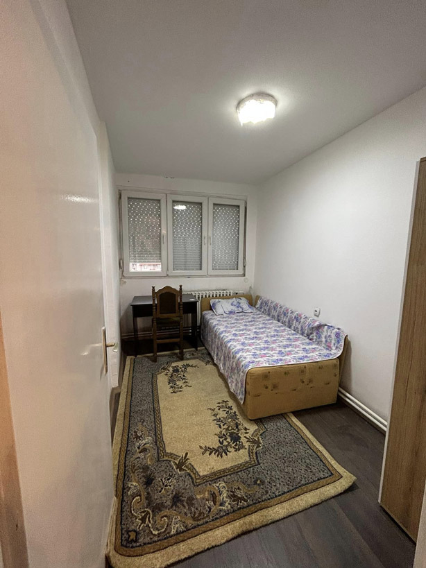 bed, desk, chair, bedroom,