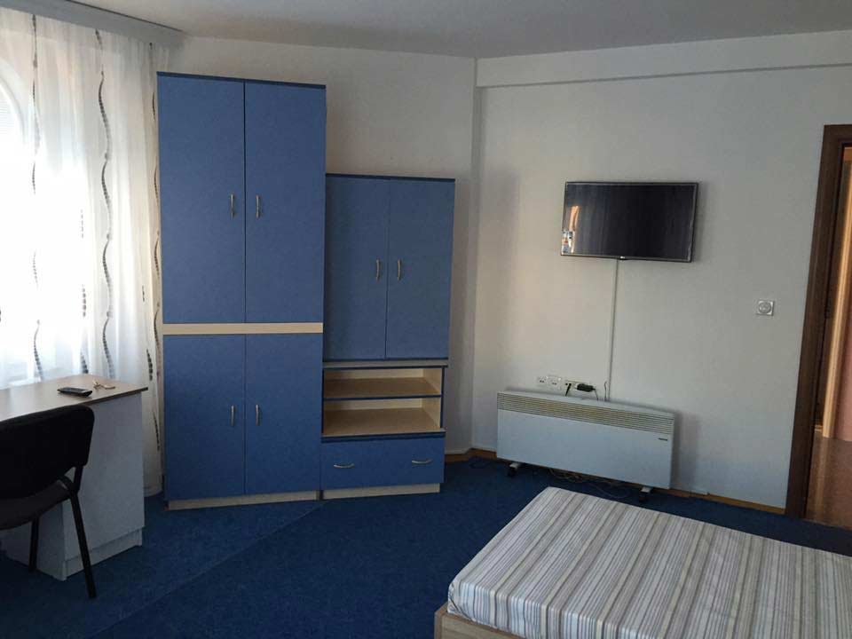 wardrobe, tv, heater