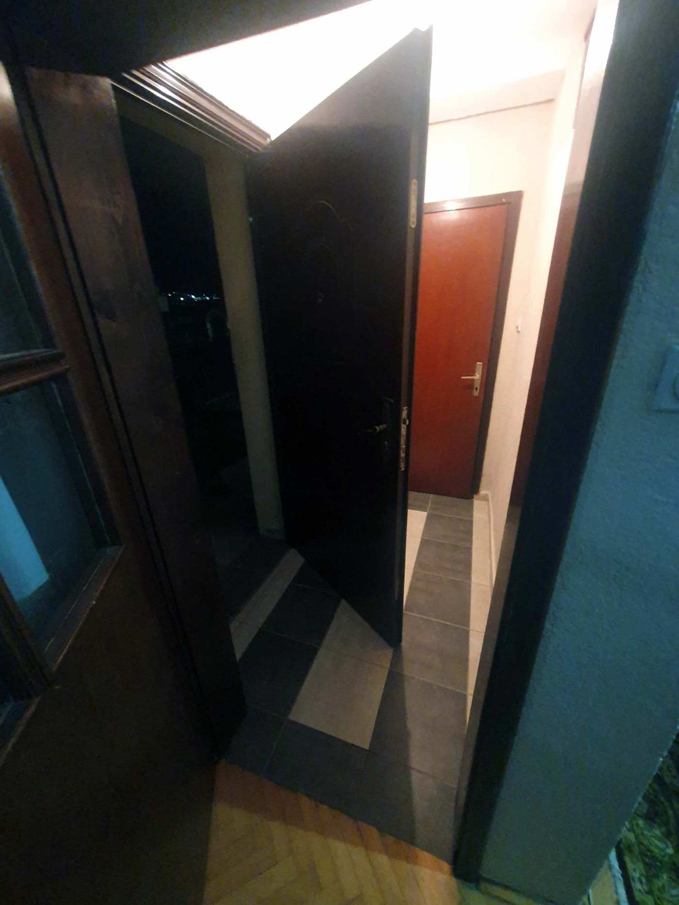 hallway, entrance