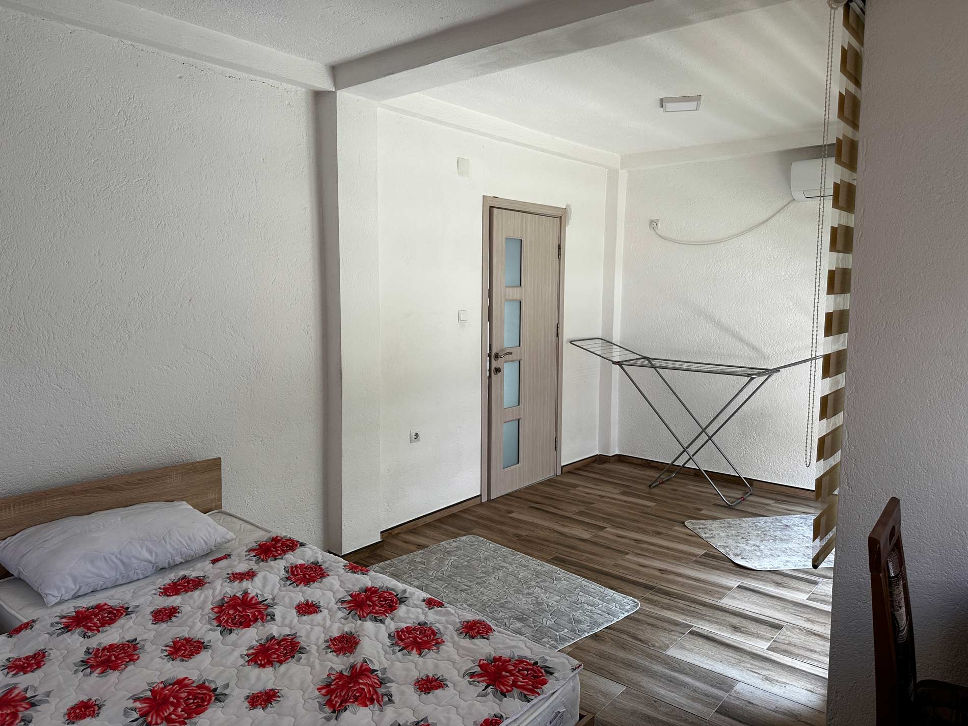 twin, beds, student, room