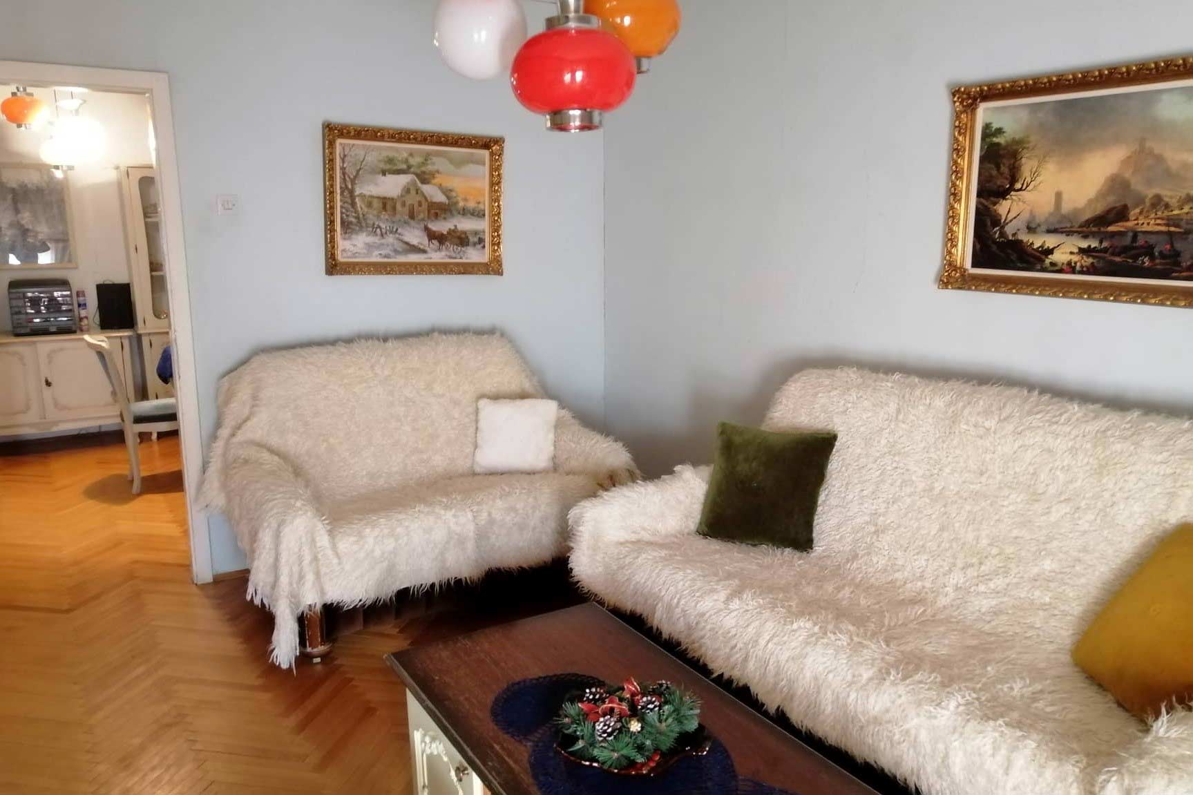 sofa,